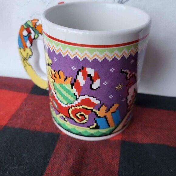 Vintage Christmas Mug - Picture 4 of 7